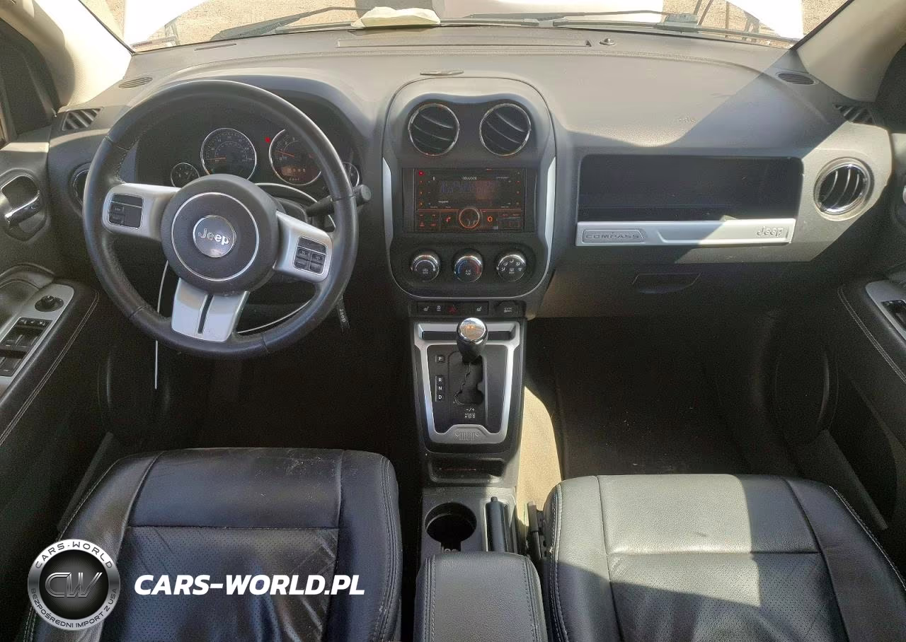 2017 Jeep Compass Latitude VIN:1C4NJDEB6HD153409 - 8