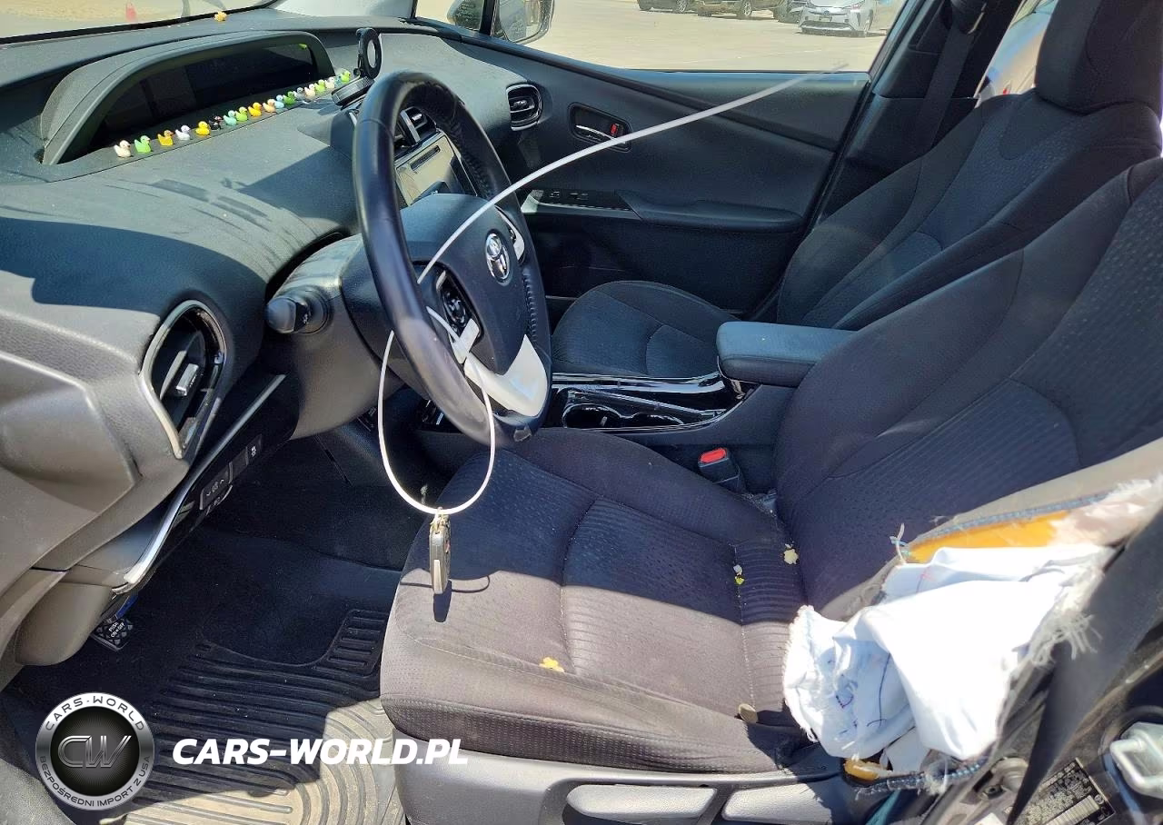 2019 Toyota Prius Prime Plus VIN:JTDKARFPXK3119979 - 7
