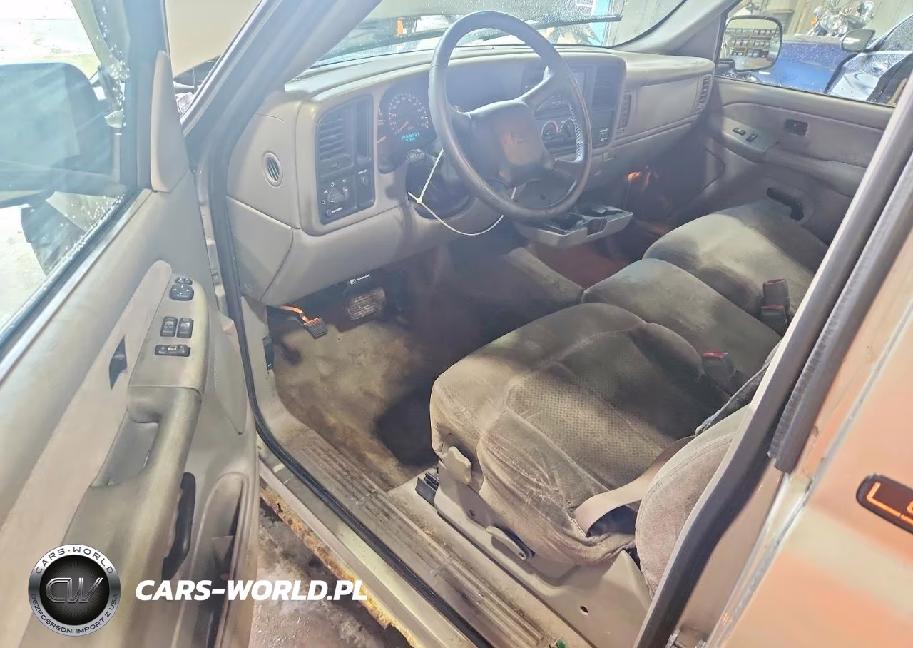 2000 Chevrolet Silverado C1500 VIN:1GCEC14T1YE334737 - 8