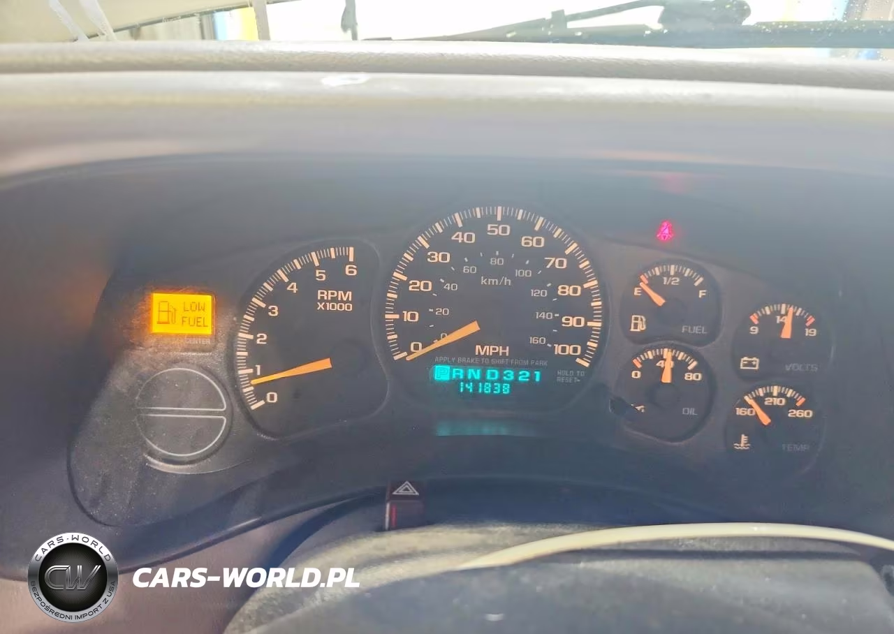 2000 Chevrolet Silverado C1500 VIN:1GCEC14T1YE334737 - 9