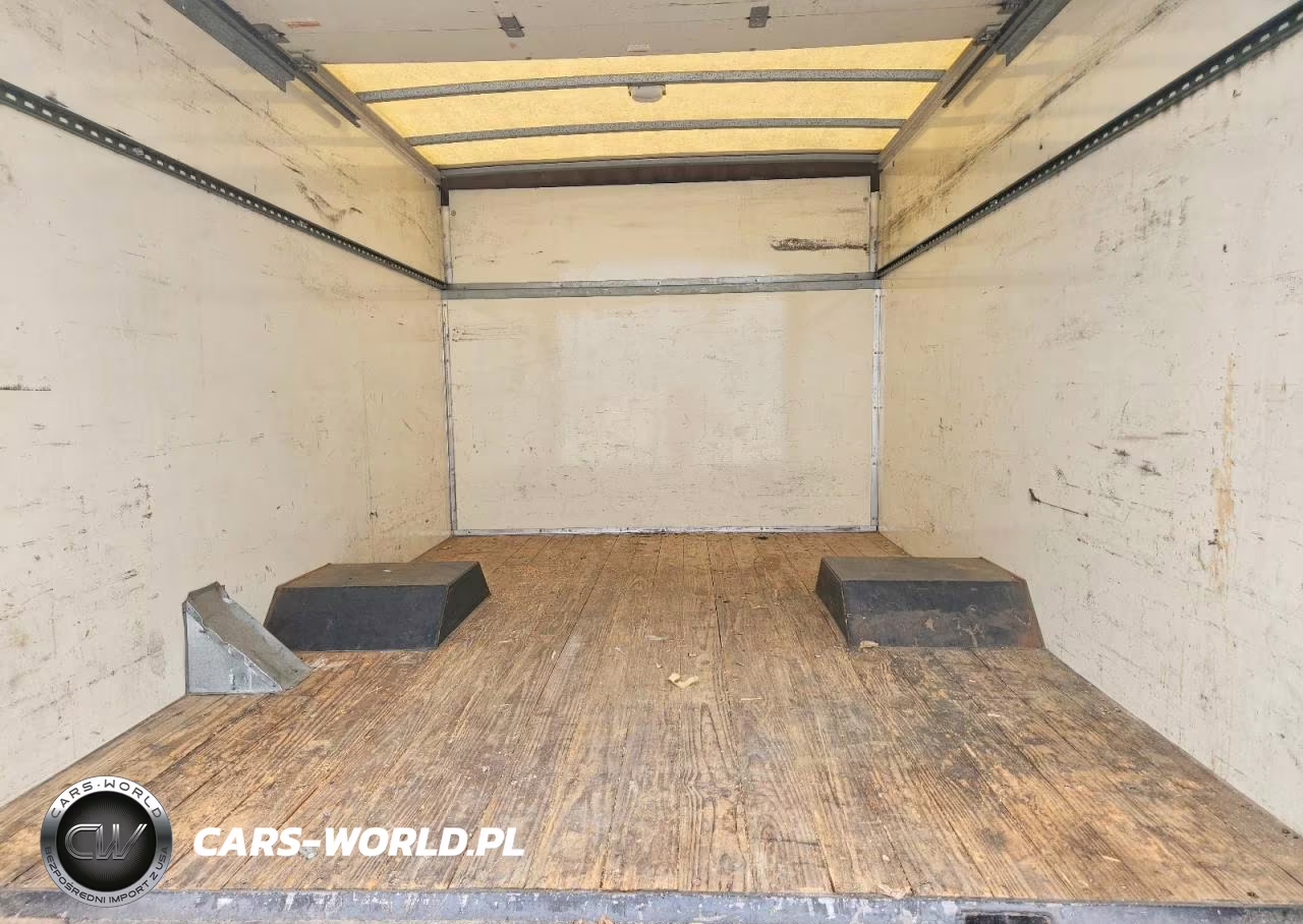 2011 Ford E350 Delivery Truck VIN:1FDSE3FLXBDA09356 - 10