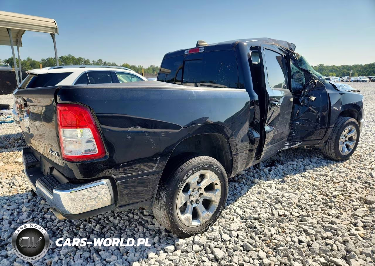 2020 Ram 1500 Big Horn-Lone Star VIN:1C6SRFFT3LN132137 - 3