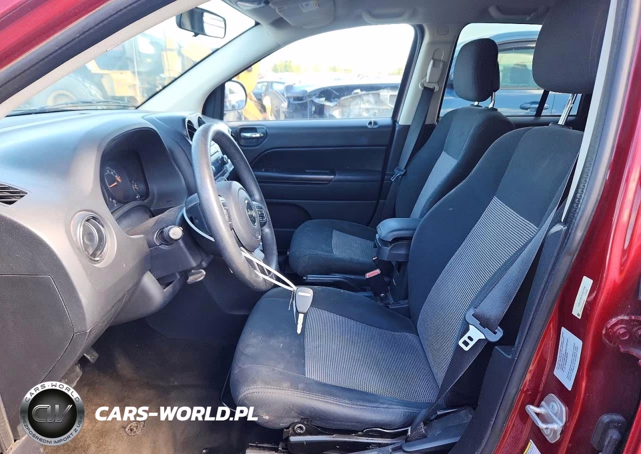 2014 Jeep Compass Sport VIN:1C4NJDBB7ED927036 - 7