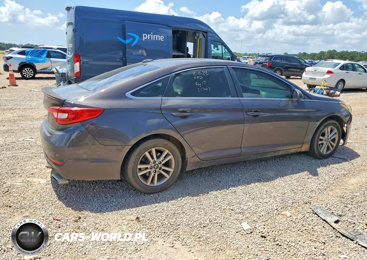2016 Hyundai Sonata Se VIN:5NPE24AF1GH363947 - 3
