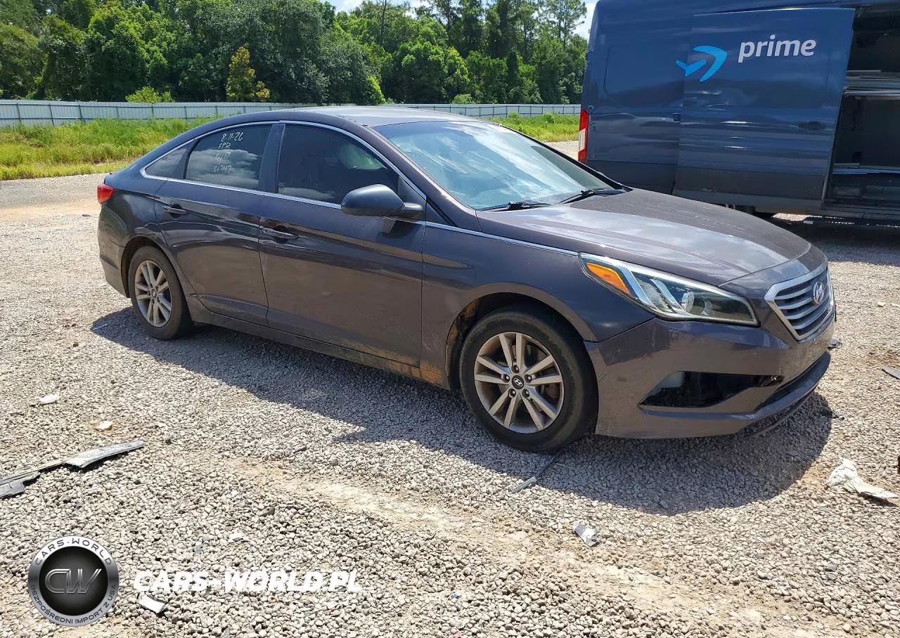 2016 Hyundai Sonata Se VIN:5NPE24AF1GH363947 - 4