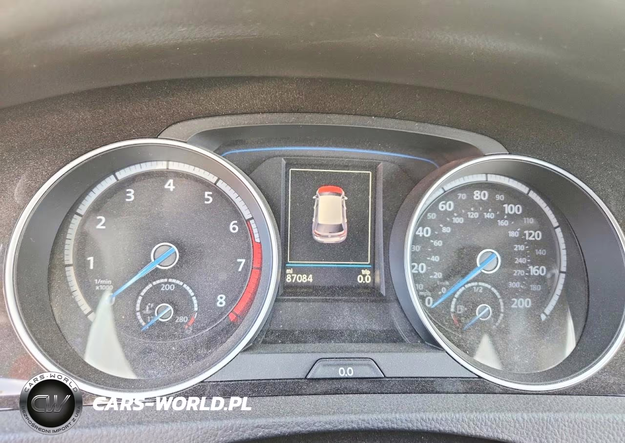 2017 Volkswagen Golf R VIN:WVWVF7AU9HW070166 - 9