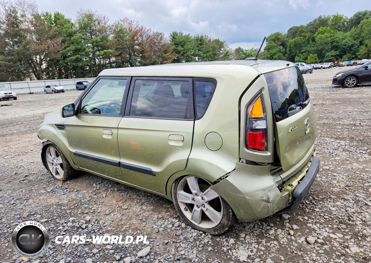 2010 Kia Soul + VIN:KNDJT2A23A7074402 - 2