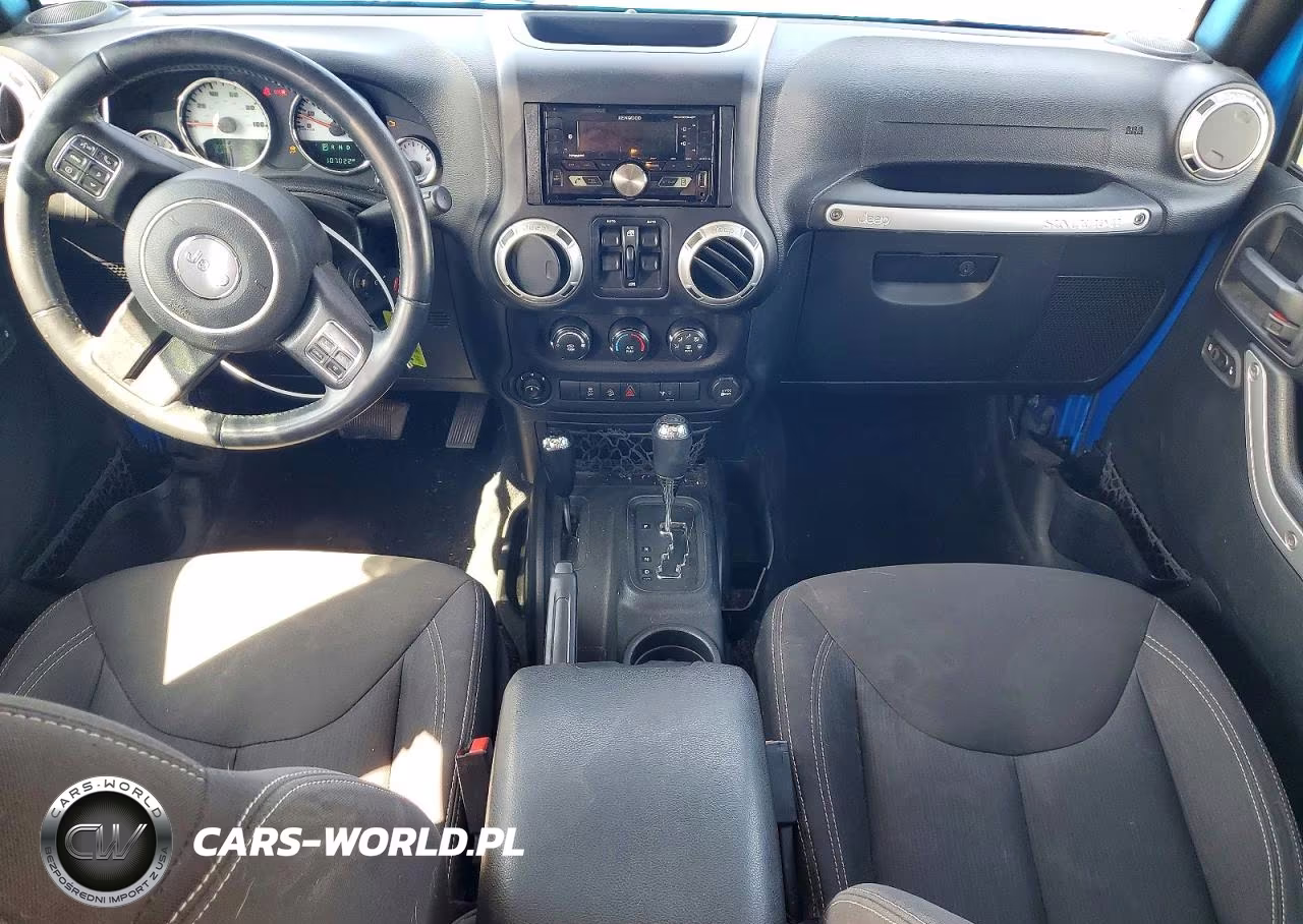 2016 Jeep Wrangler Unlimited Sahara VIN:1C4BJWEG3GL240361 - 8