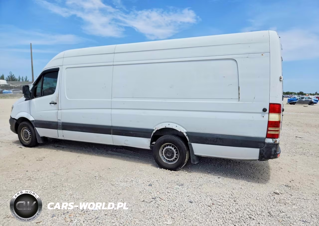 2014 Mercedes-Benz Sprinter 2500 VIN:WD3PE8DE7E5824585 - 2