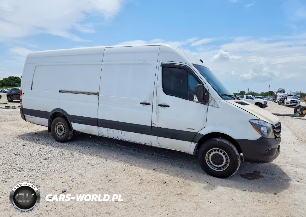 2014 Mercedes-Benz Sprinter 2500 VIN:WD3PE8DE7E5824585 - 4