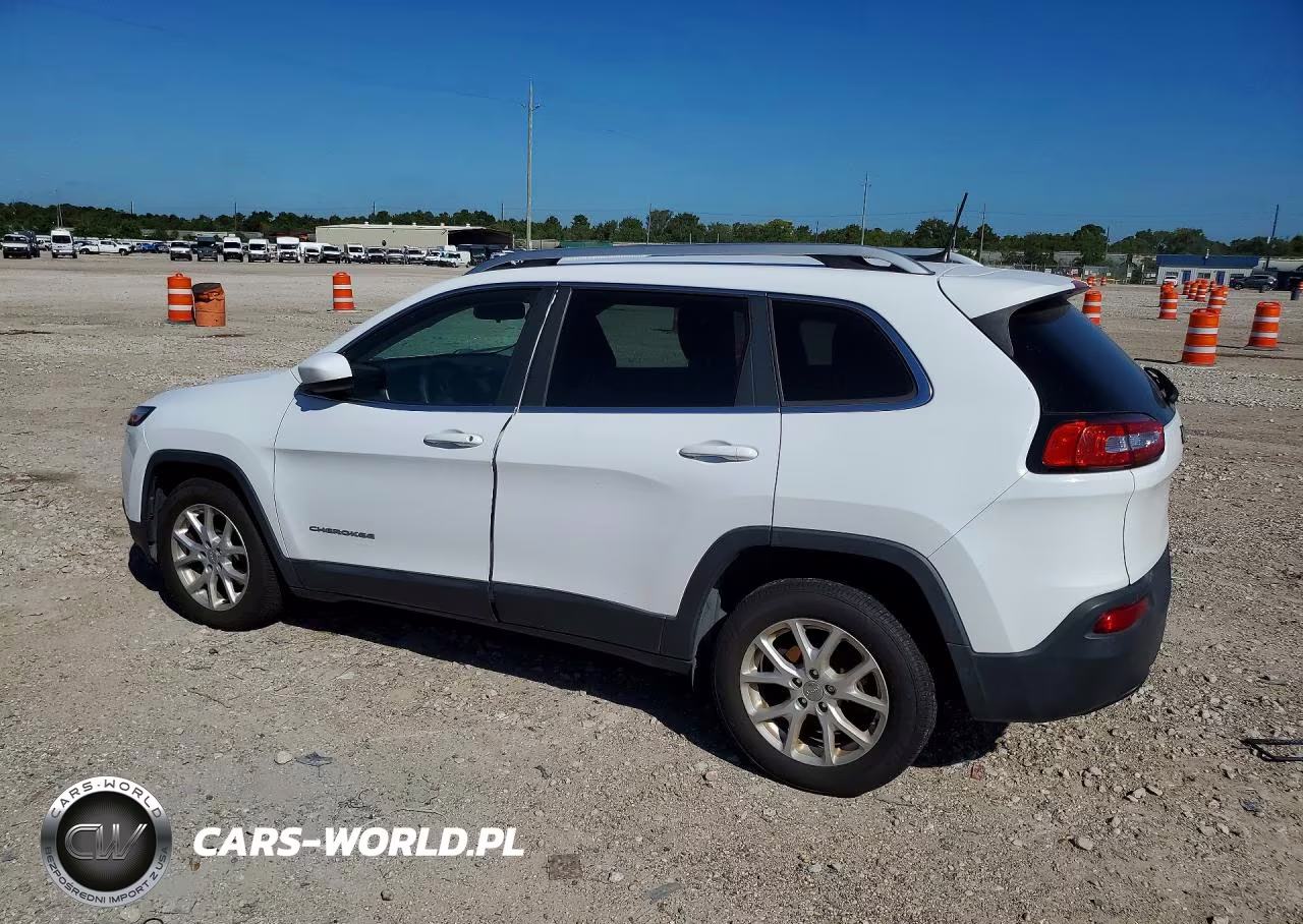 2018 Jeep Cherokee Latitude VIN:1C4PJLCB6JD551618 - 2