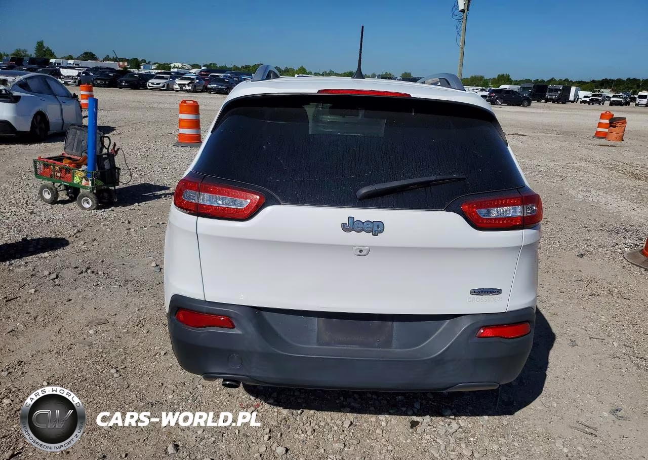 2018 Jeep Cherokee Latitude VIN:1C4PJLCB6JD551618 - 6