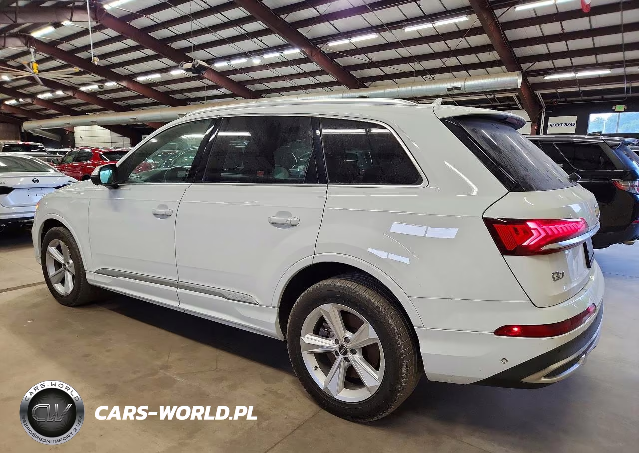 2021 Audi Q7 Premium VIN:WA1AXAF72MD016963 - 2