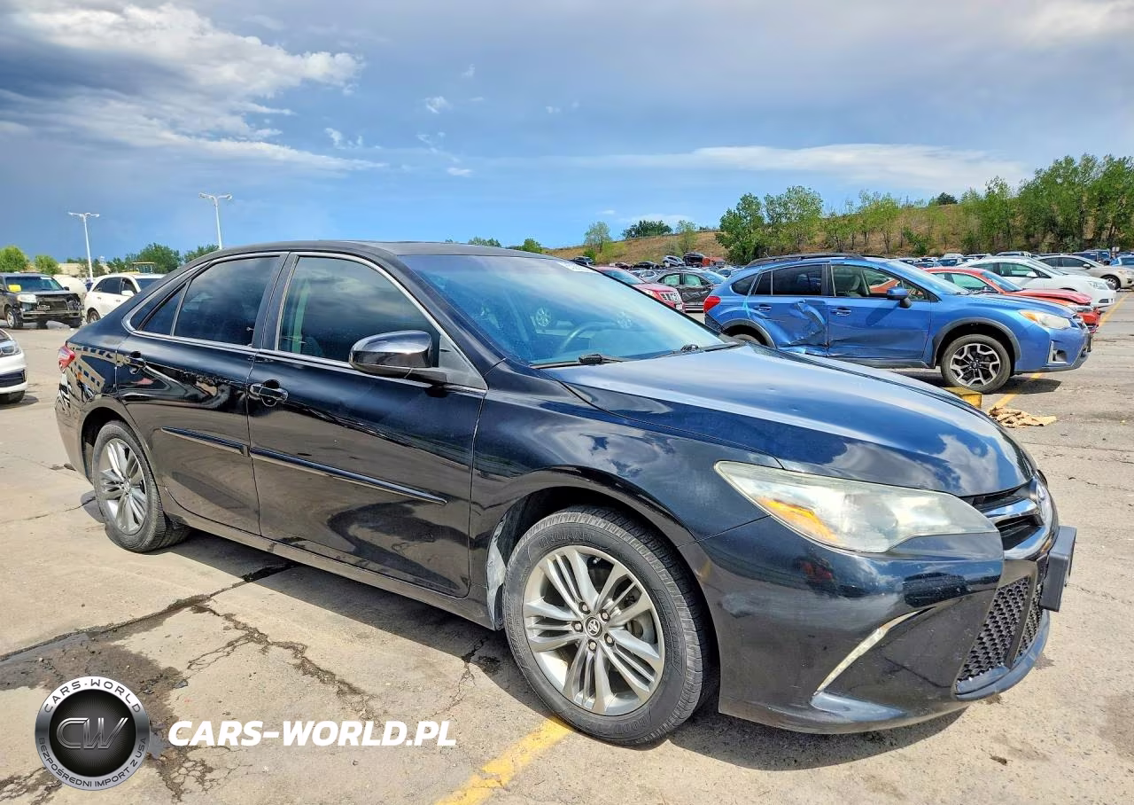 2017 Toyota Camry Se VIN:4T1BF1FK1HU333944 - 4