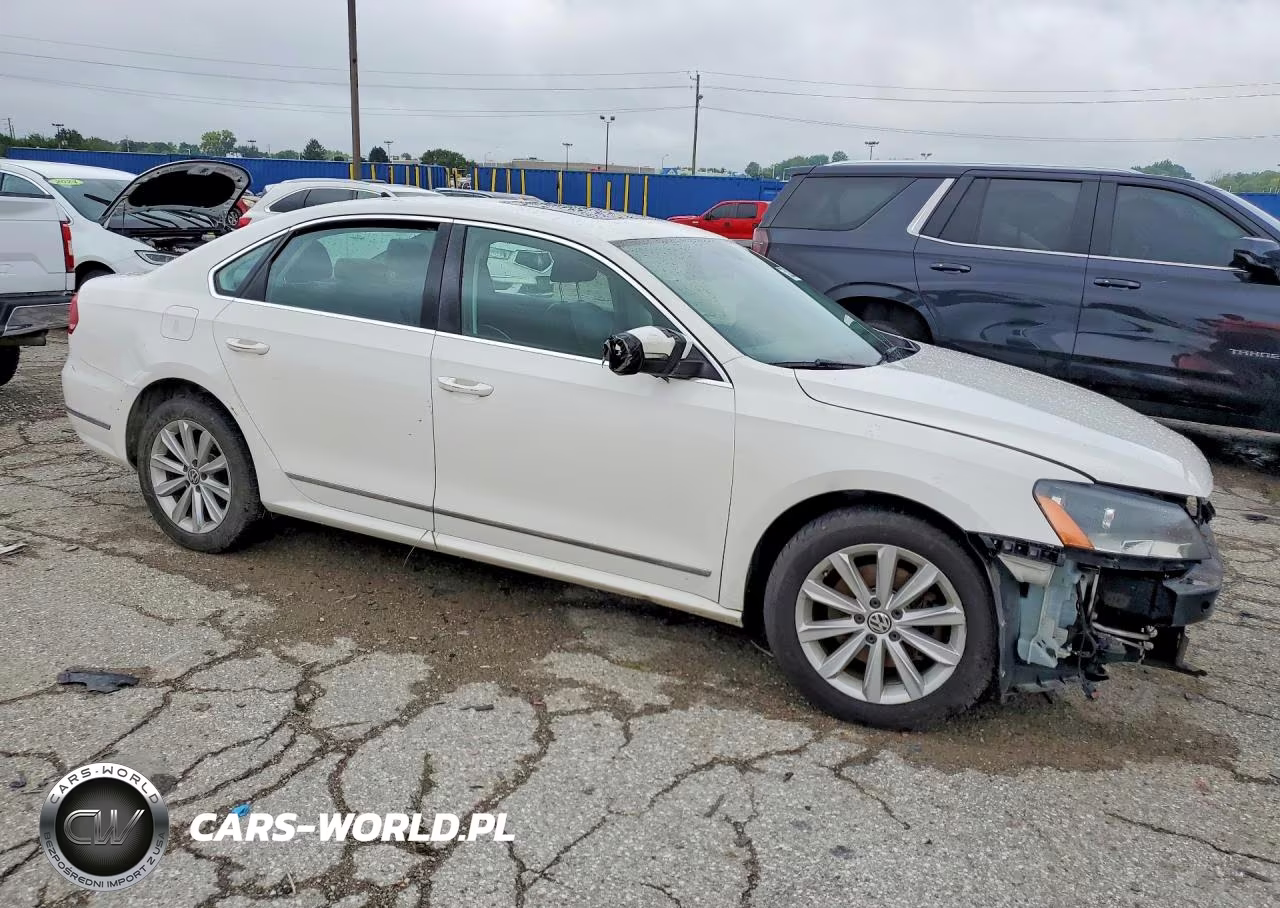 2013 Volkswagen Passat Sel VIN:1VWCH7A34DC076345 - 4