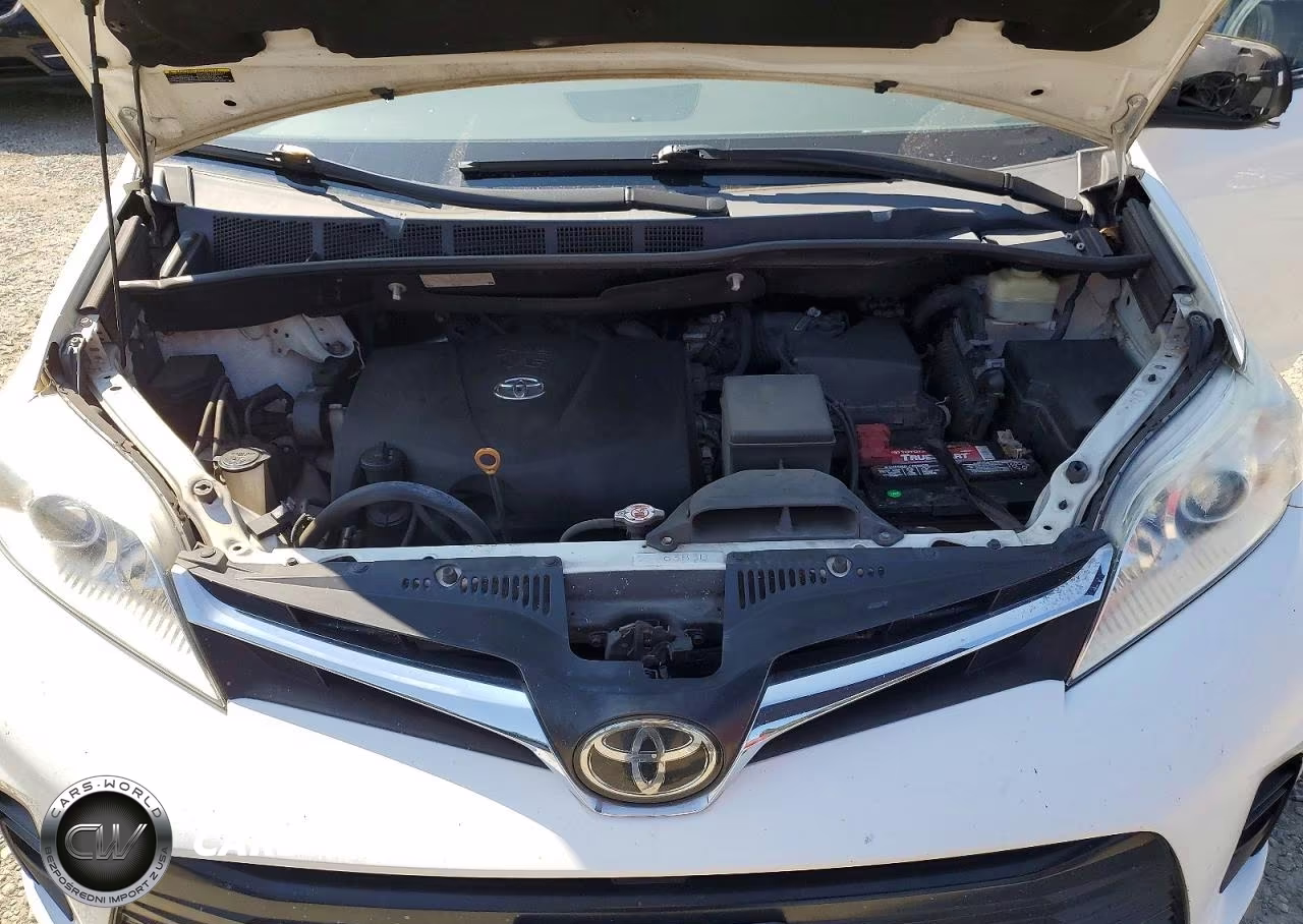 2018 Toyota Sienna Le VIN:5TDKZ3DC7JS936474 - 12