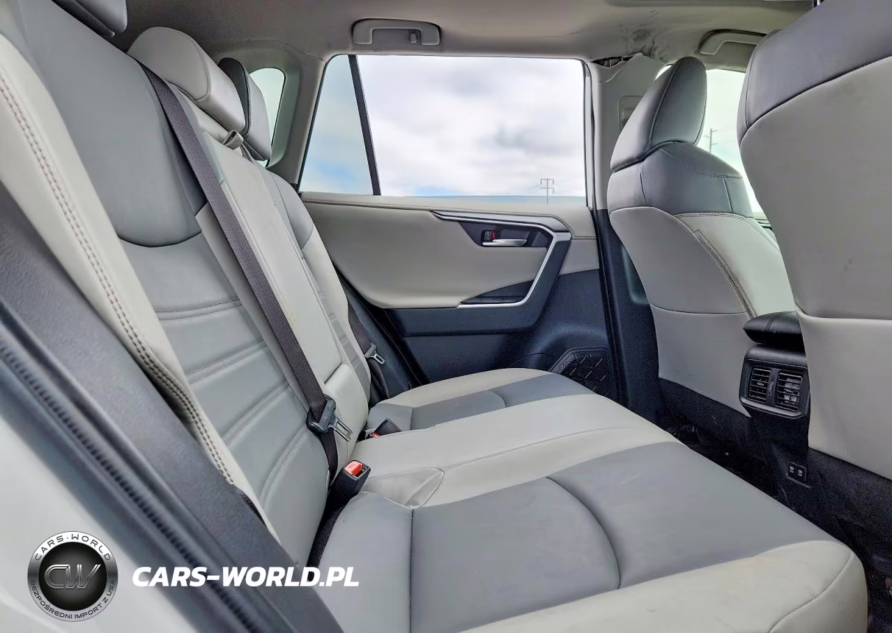 2019 Toyota Rav4 Limited VIN:JTMY1RFV8KD500247 - 11