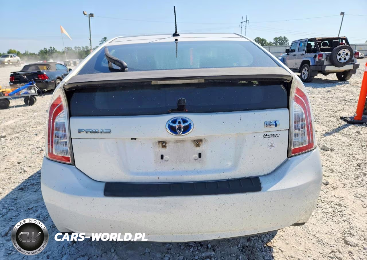 2012 Toyota Prius Four VIN:JTDKN3DU8C5404955 - 6