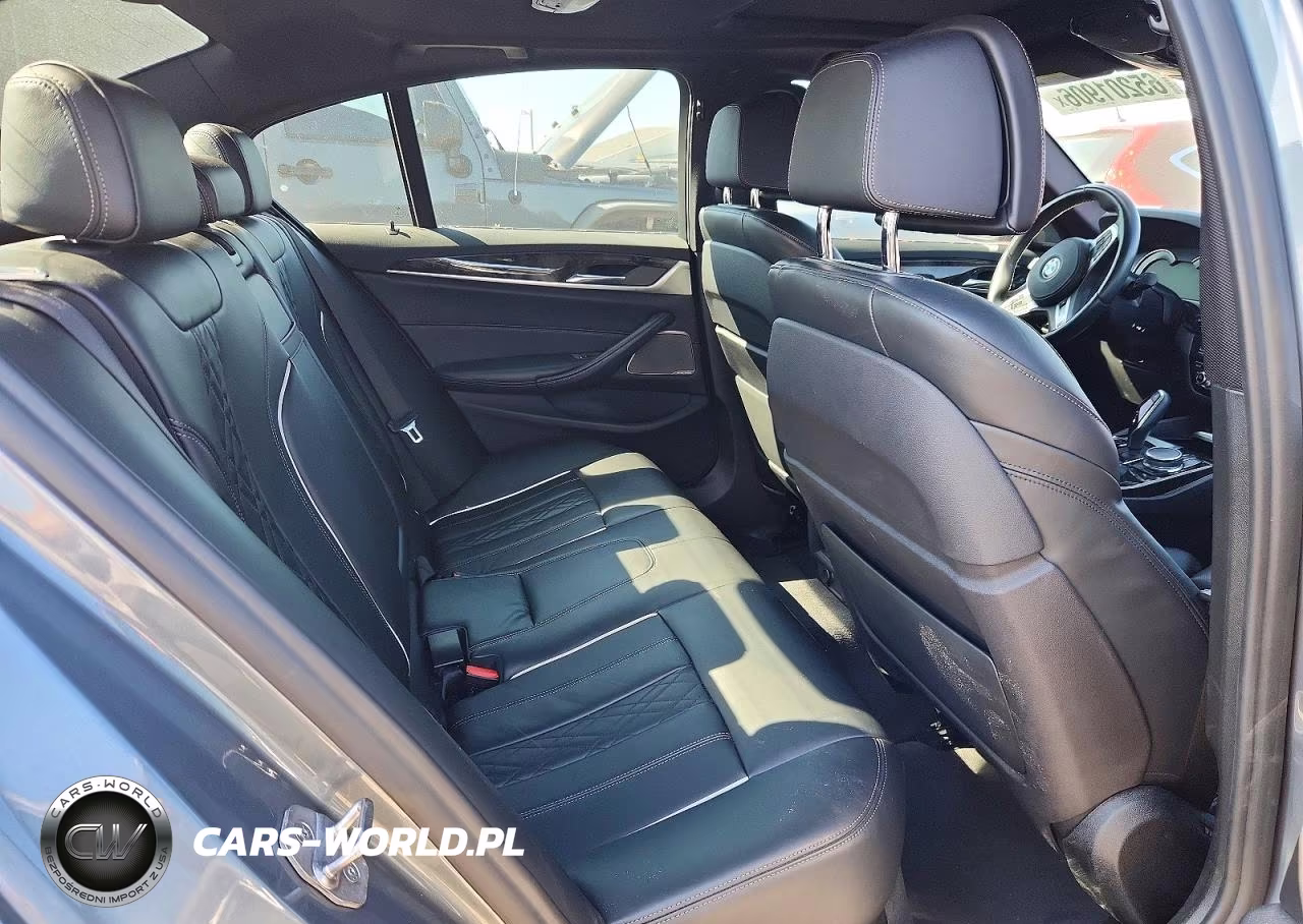 2018 BMW 530 Xi VIN:WBAJA7C55JWC76254 - 10