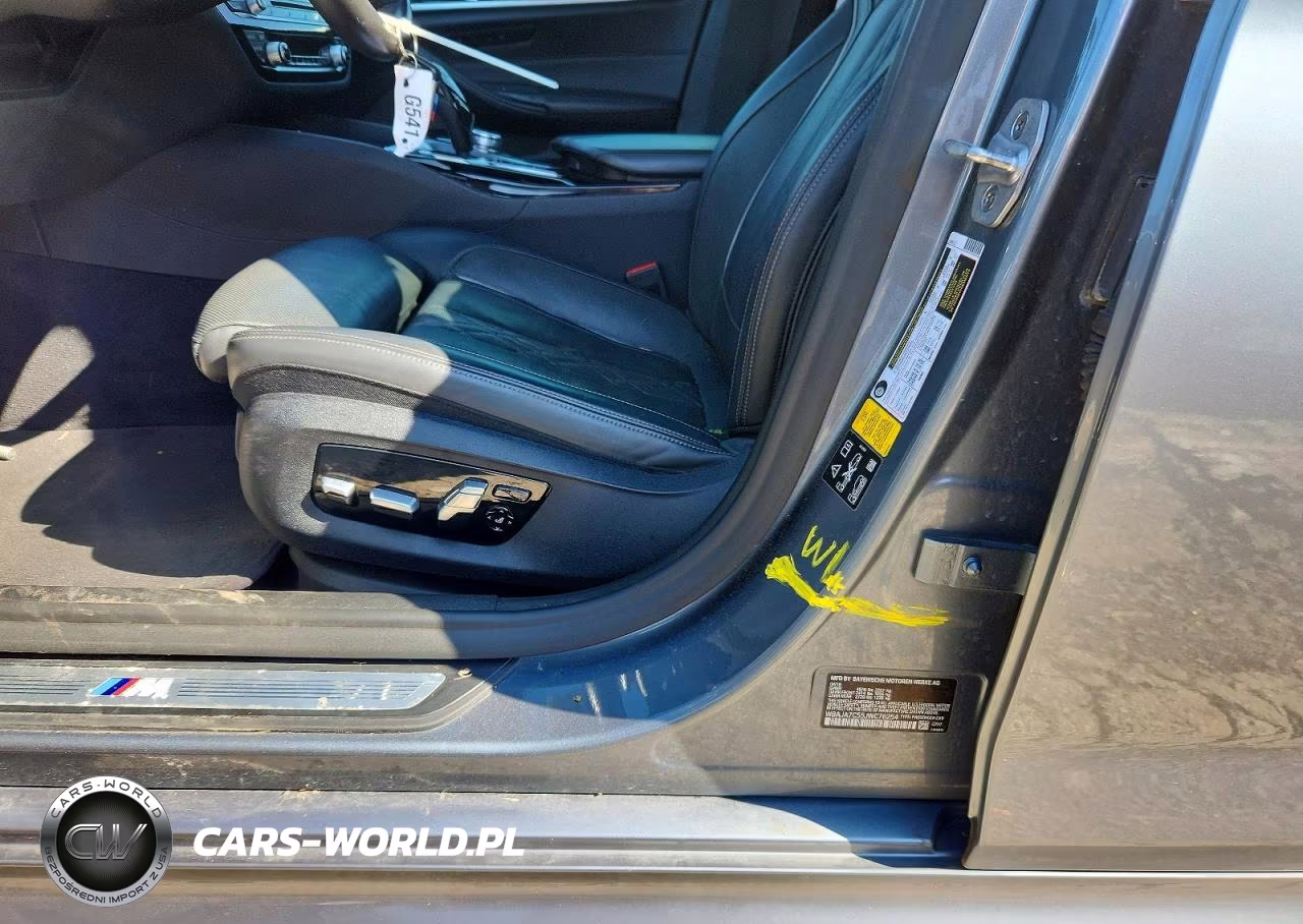 2018 BMW 530 Xi VIN:WBAJA7C55JWC76254 - 12