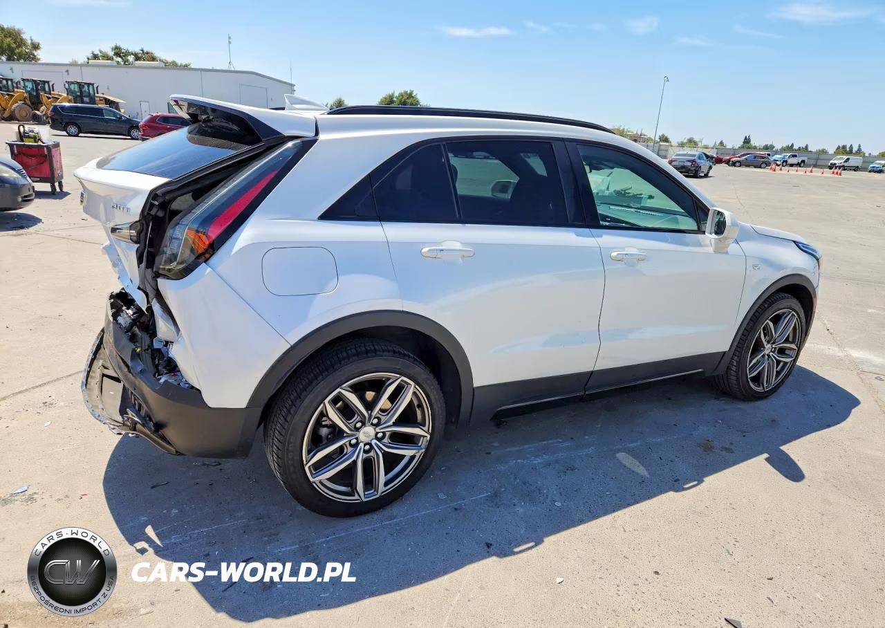 2019 Cadillac Xt4 Sport VIN:1GYFZER40KF159520 - 3