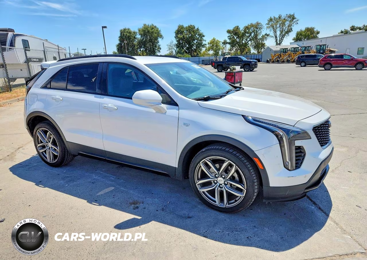 2019 Cadillac Xt4 Sport VIN:1GYFZER40KF159520 - 4