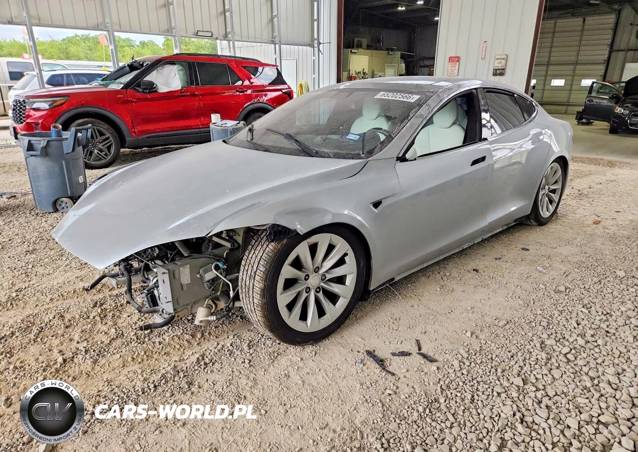 2017 Tesla Model S – zdjęcie 1 z 12