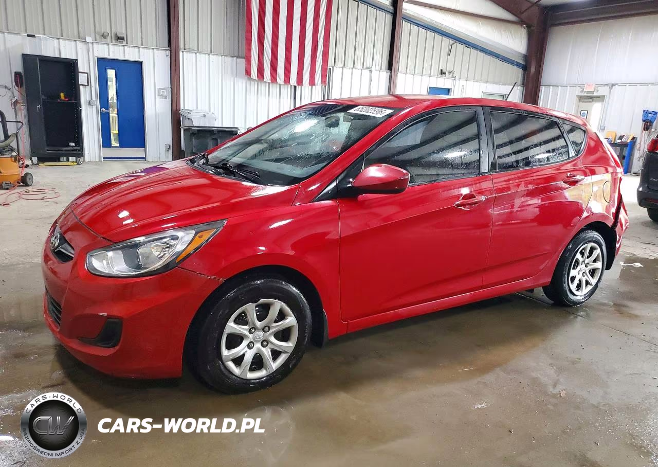 2013 Hyundai Accent Gs