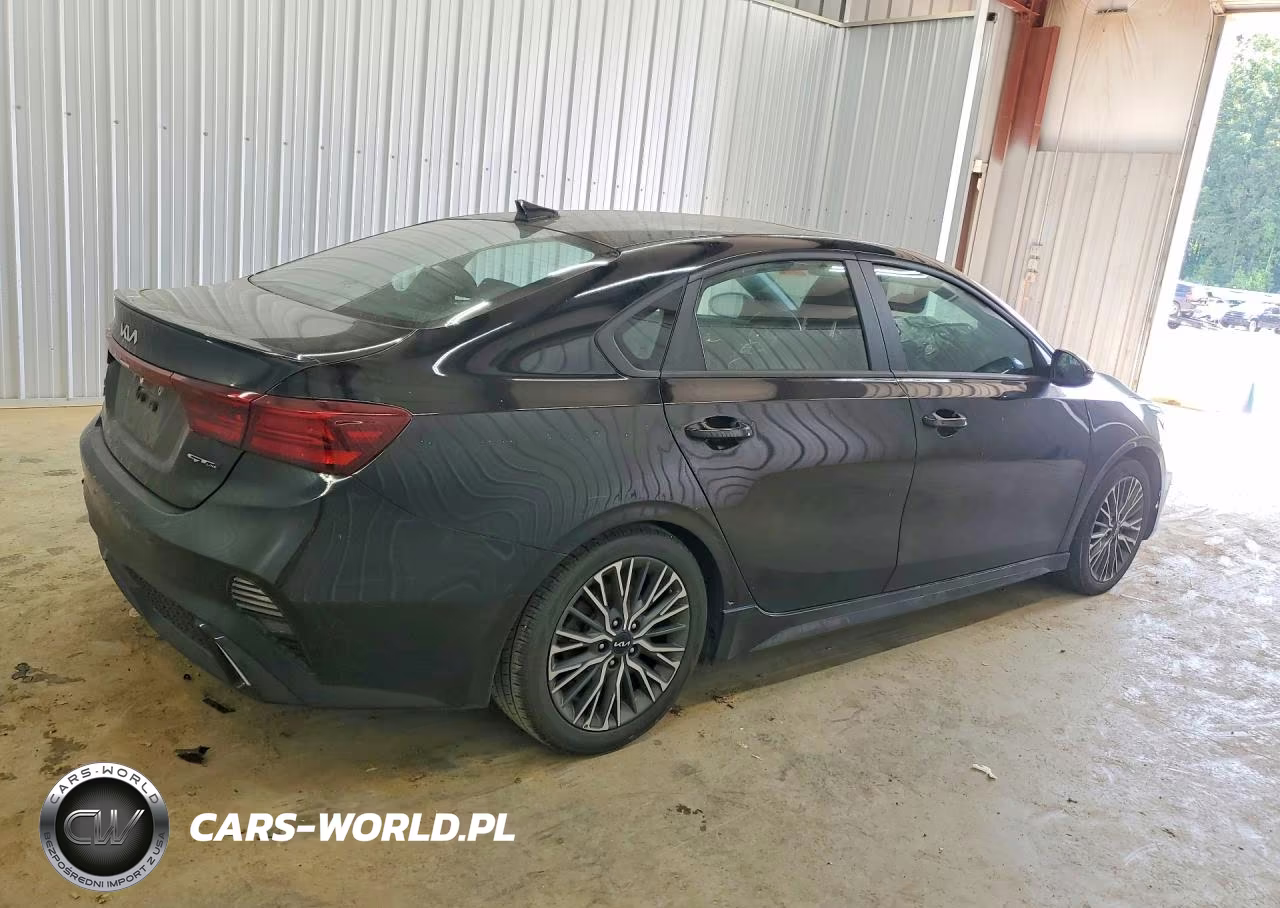 2023 Kia Forte Gt Line VIN:3KPF54ADXPE590584 - 3