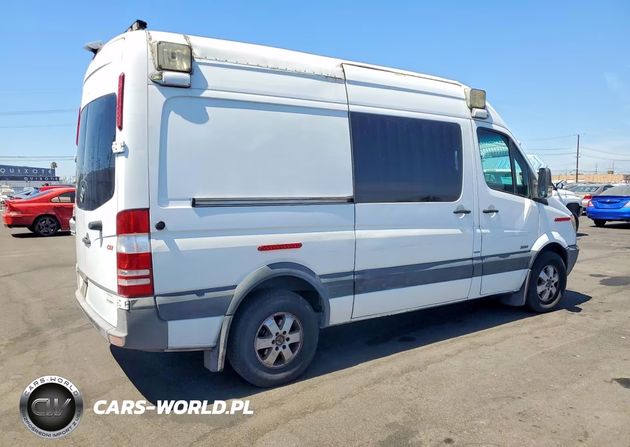 2010 Mercedes-Benz Sprinter 2500 VIN:WD3PE7CC7A5462486 - 3