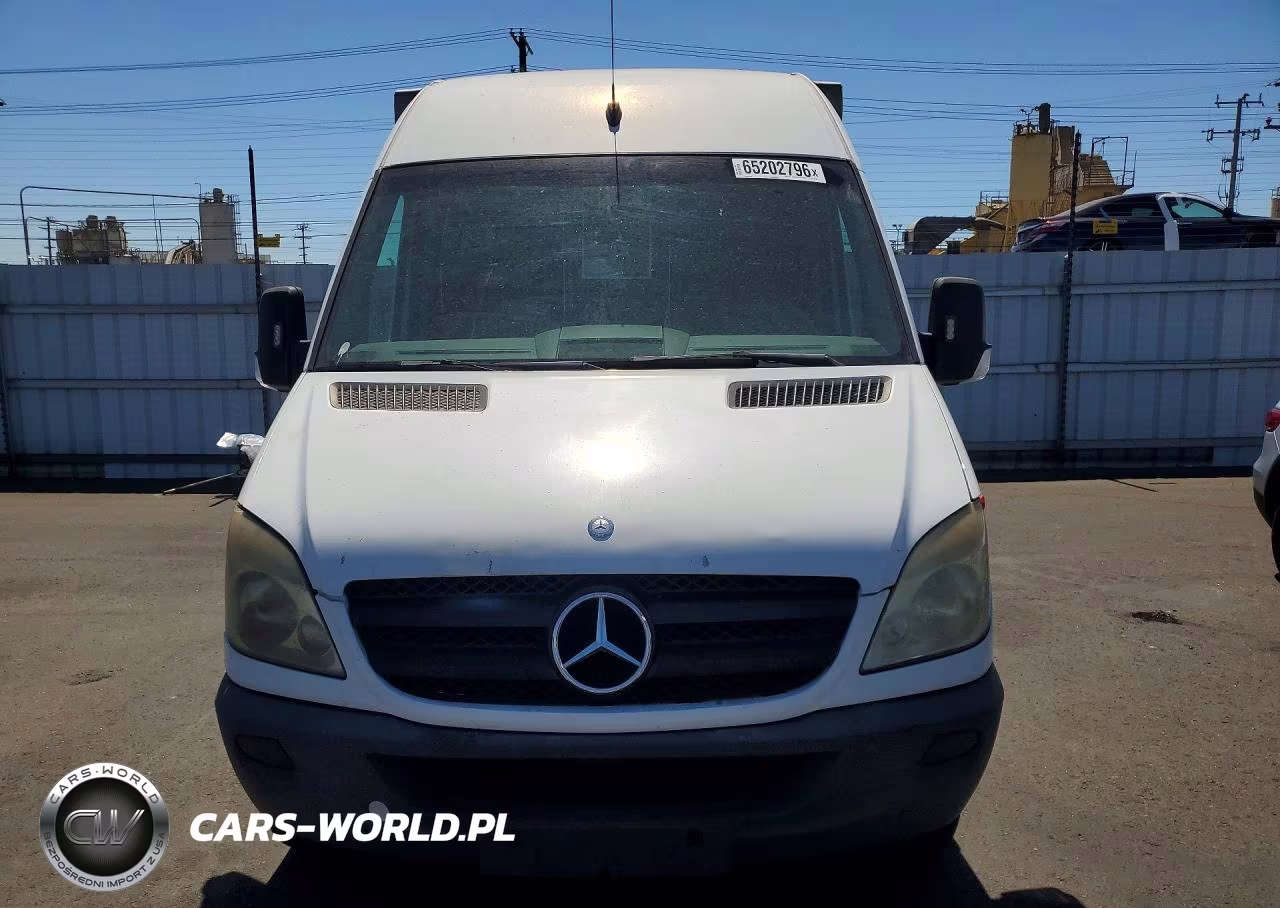2010 Mercedes-Benz Sprinter 2500 VIN:WD3PE7CC7A5462486 - 5