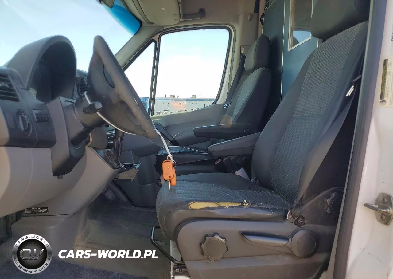 2010 Mercedes-Benz Sprinter 2500 VIN:WD3PE7CC7A5462486 - 8