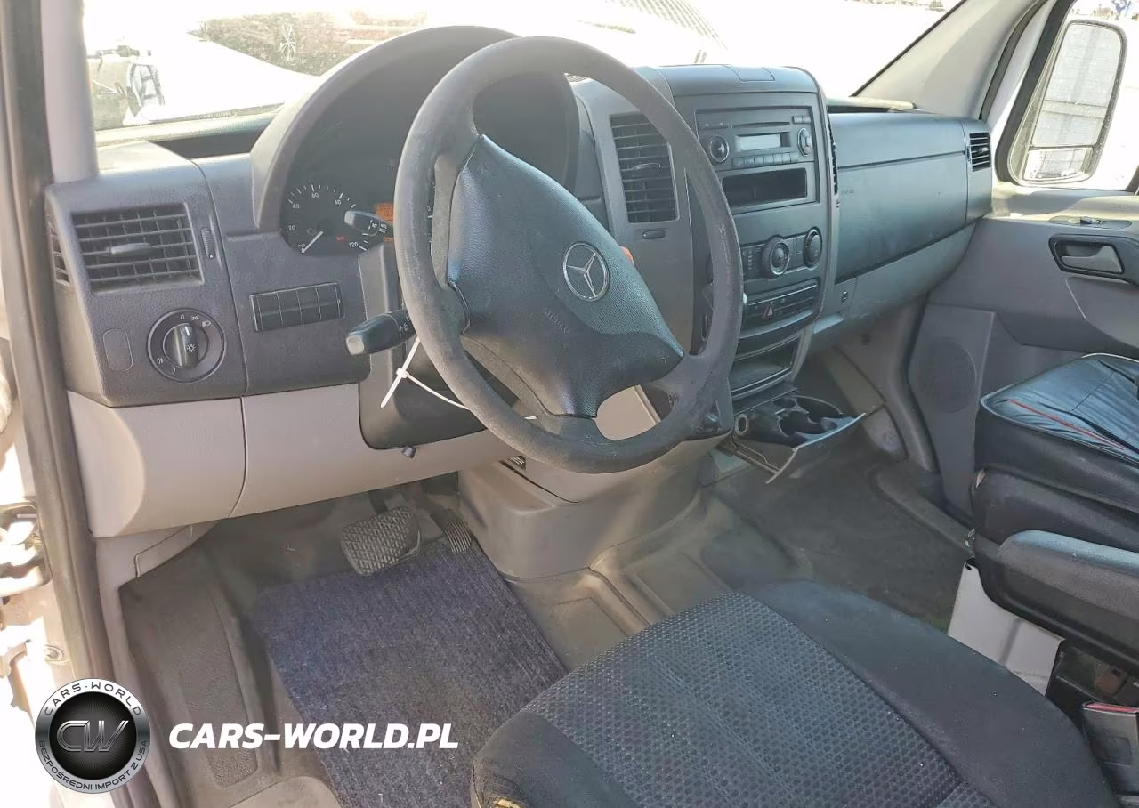 2010 Mercedes-Benz Sprinter 2500 VIN:WD3PE7CC7A5462486 - 9