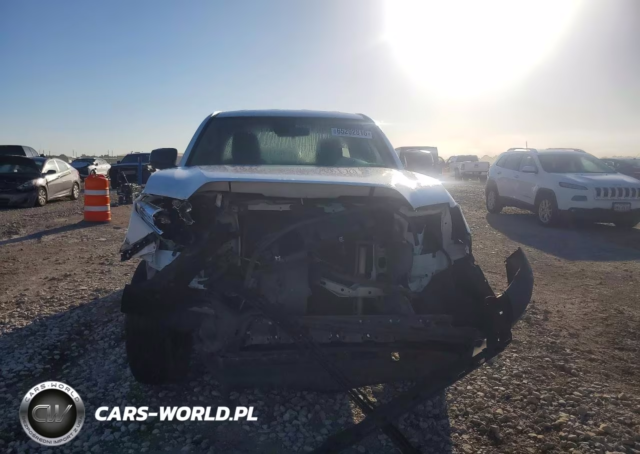 2019 Toyota Tacoma Sr VIN:5TFRX5GN1KX161498 - 5