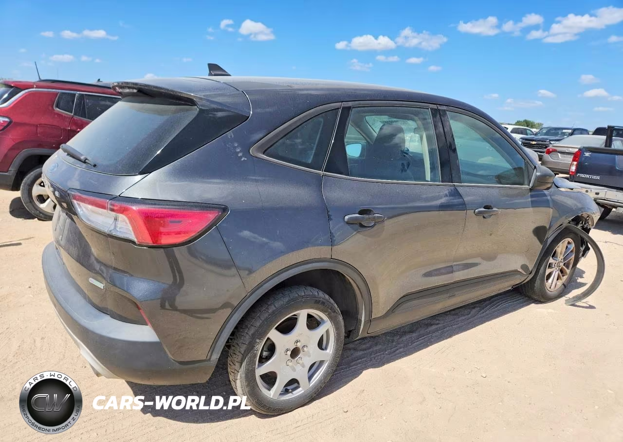 2020 Ford Escape S VIN:1FMCU0F66LUC34438 - 3