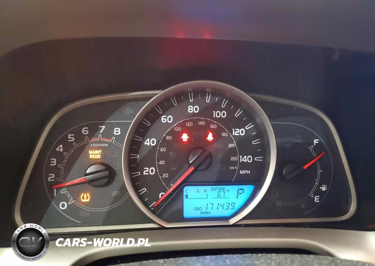 2015 Toyota Rav4 Xle VIN:2T3RFREV5FW267735 - 9