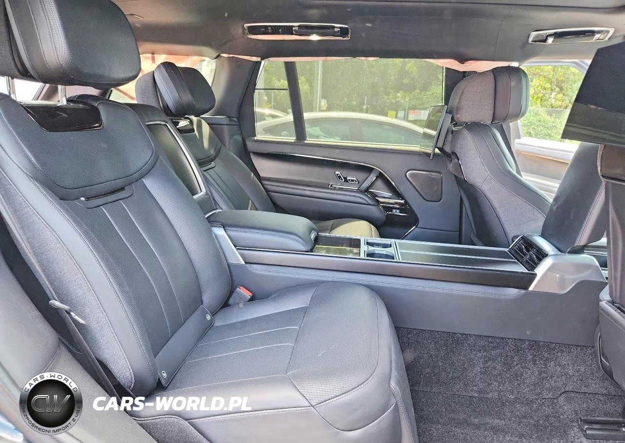 2025 Land Rover Range Rover Sv VIN:SALKZBF90SA261716 - 11