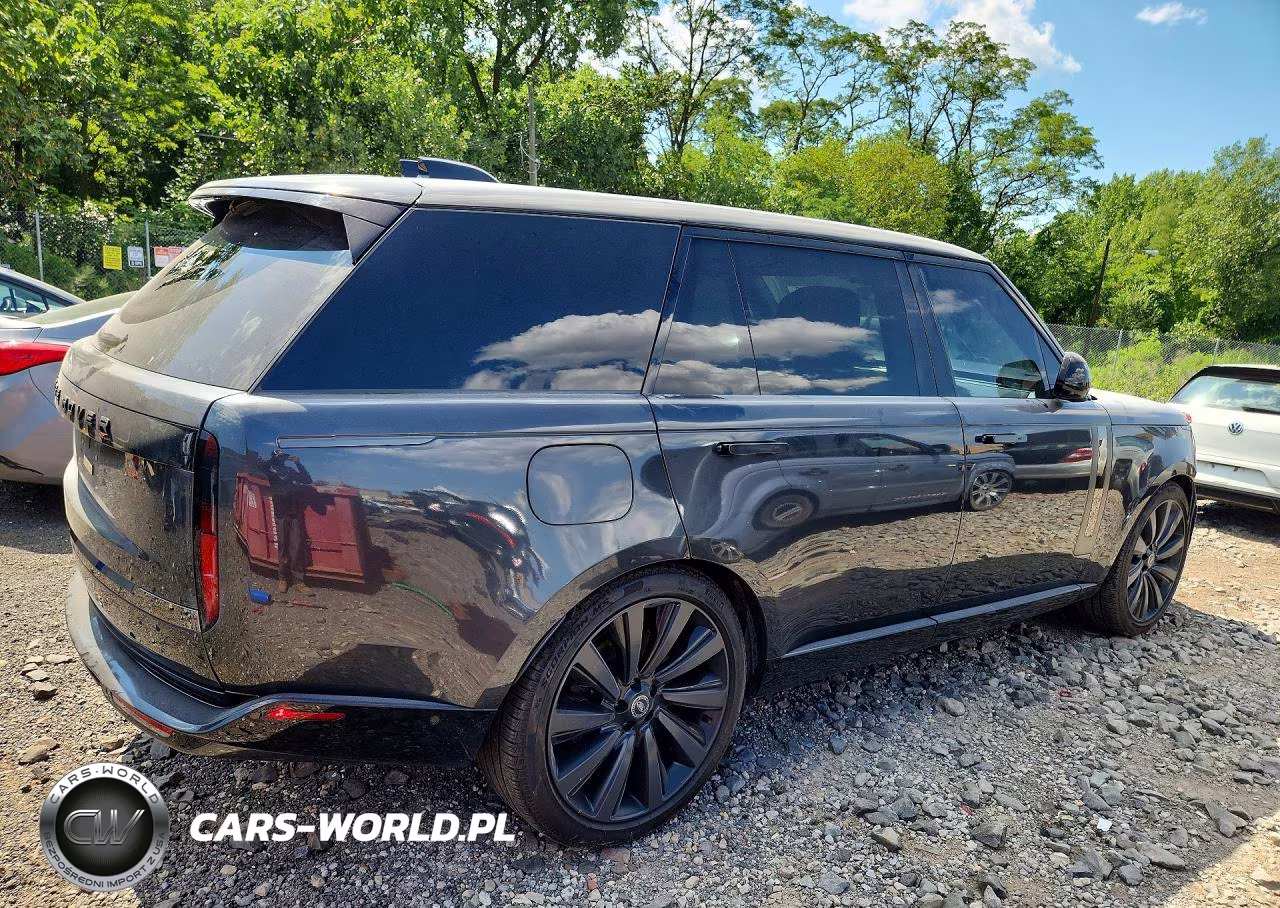 2025 Land Rover Range Rover Sv VIN:SALKZBF90SA261716 - 3