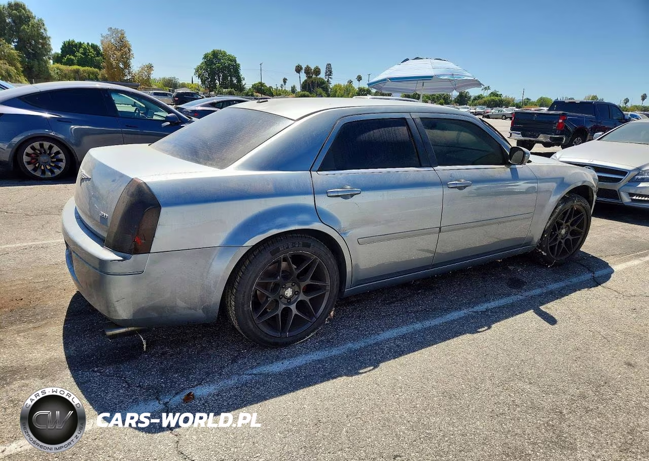 2006 Chrysler 300 VIN:2C3LA43R16H418054 - 3
