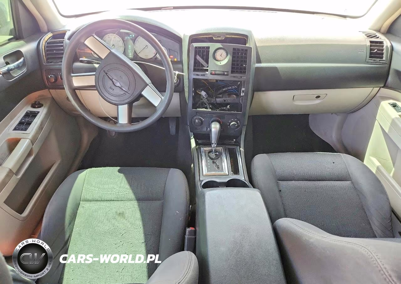 2006 Chrysler 300 VIN:2C3LA43R16H418054 - 8