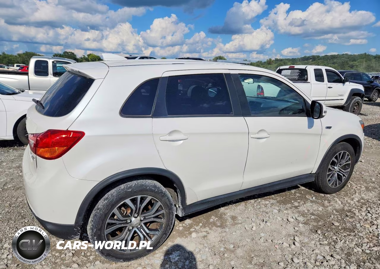 2017 Mitsubishi Outlander Sport Es VIN:JA4AP3AU4HZ063252 - 3