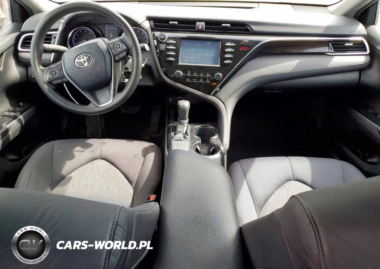 2018 Toyota Camry Le VIN:4T1B11HK5JU580398 - 8