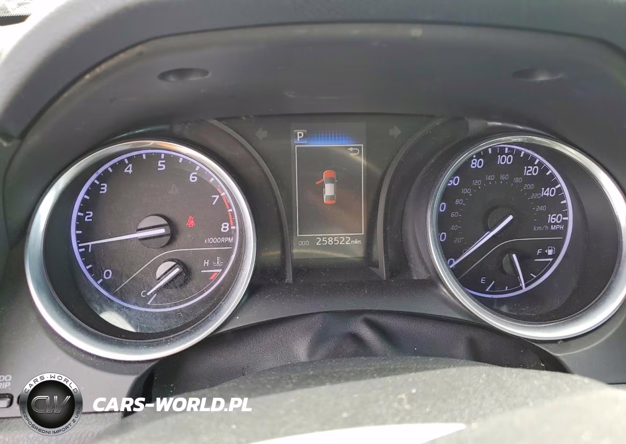 2018 Toyota Camry Le VIN:4T1B11HK5JU580398 - 9
