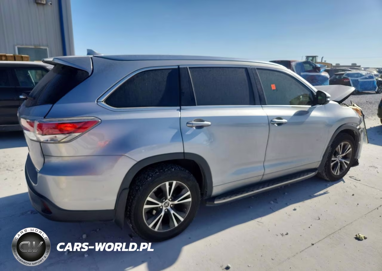 2016 Toyota Highlander Xle VIN:5TDKKRFH4GS164654 - 3