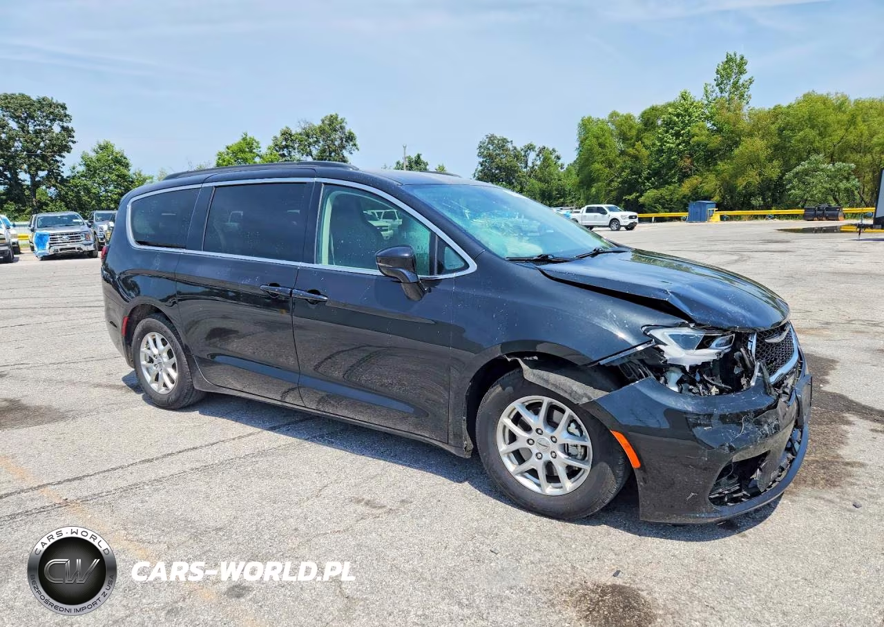 2022 Chrysler Pacifica Touring L VIN:2C4RC1BG7NR141661 - 4