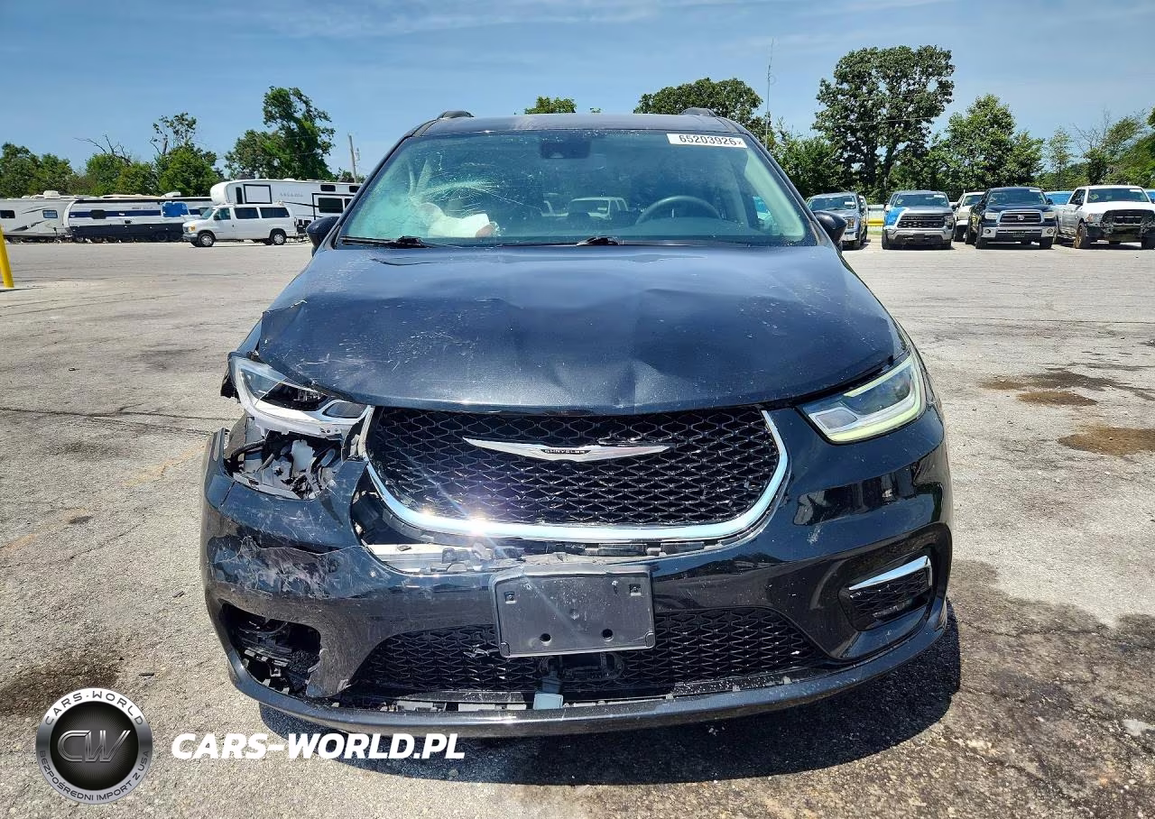 2022 Chrysler Pacifica Touring L VIN:2C4RC1BG7NR141661 - 5