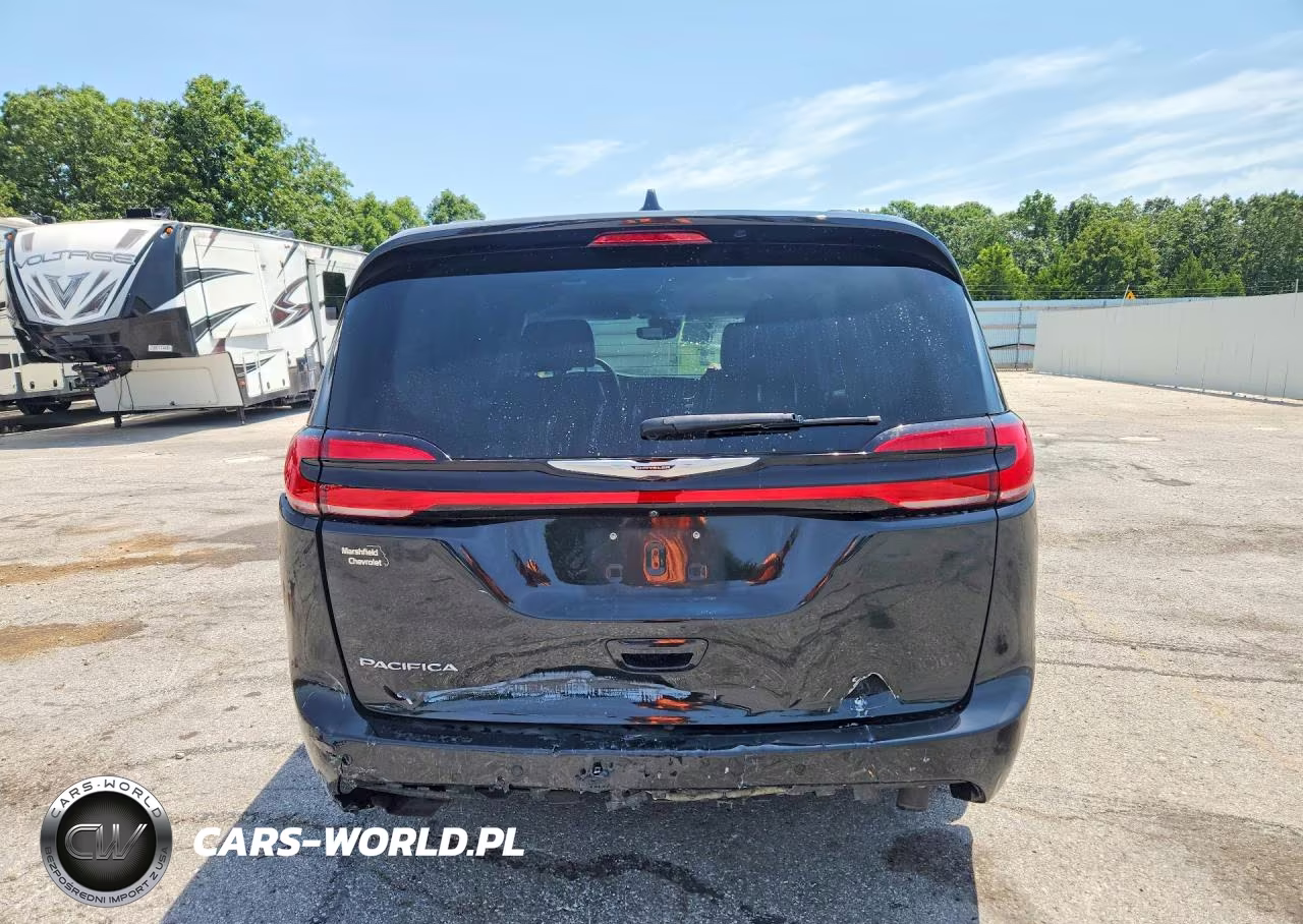 2022 Chrysler Pacifica Touring L VIN:2C4RC1BG7NR141661 - 6