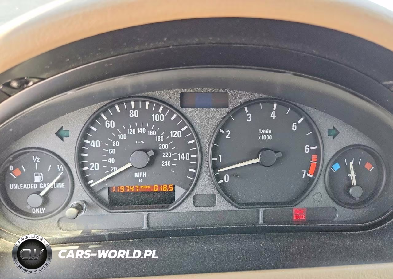 1997 BMW Z3 2.8 VIN:4USCJ332XVLC02064 - 9