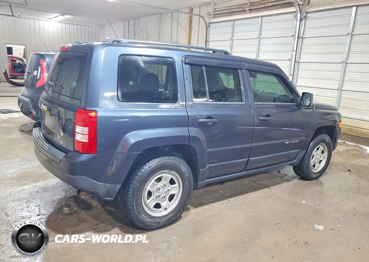 2015 Jeep Patriot Sport VIN:1C4NJRBB3FD246127 - 3