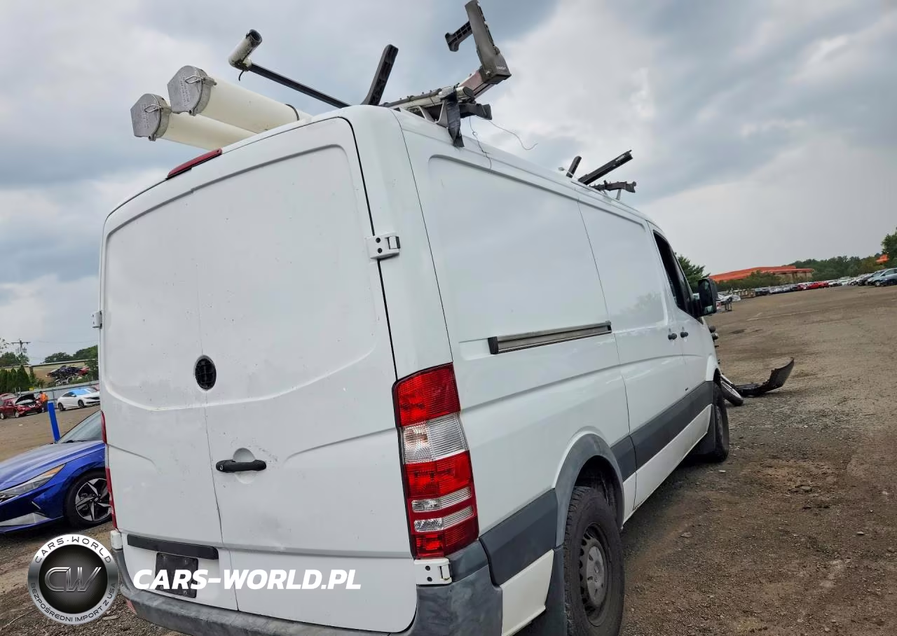2016 Mercedes-Benz Sprinter 2500 VIN:WD3PE7DD1GP314872 - 3